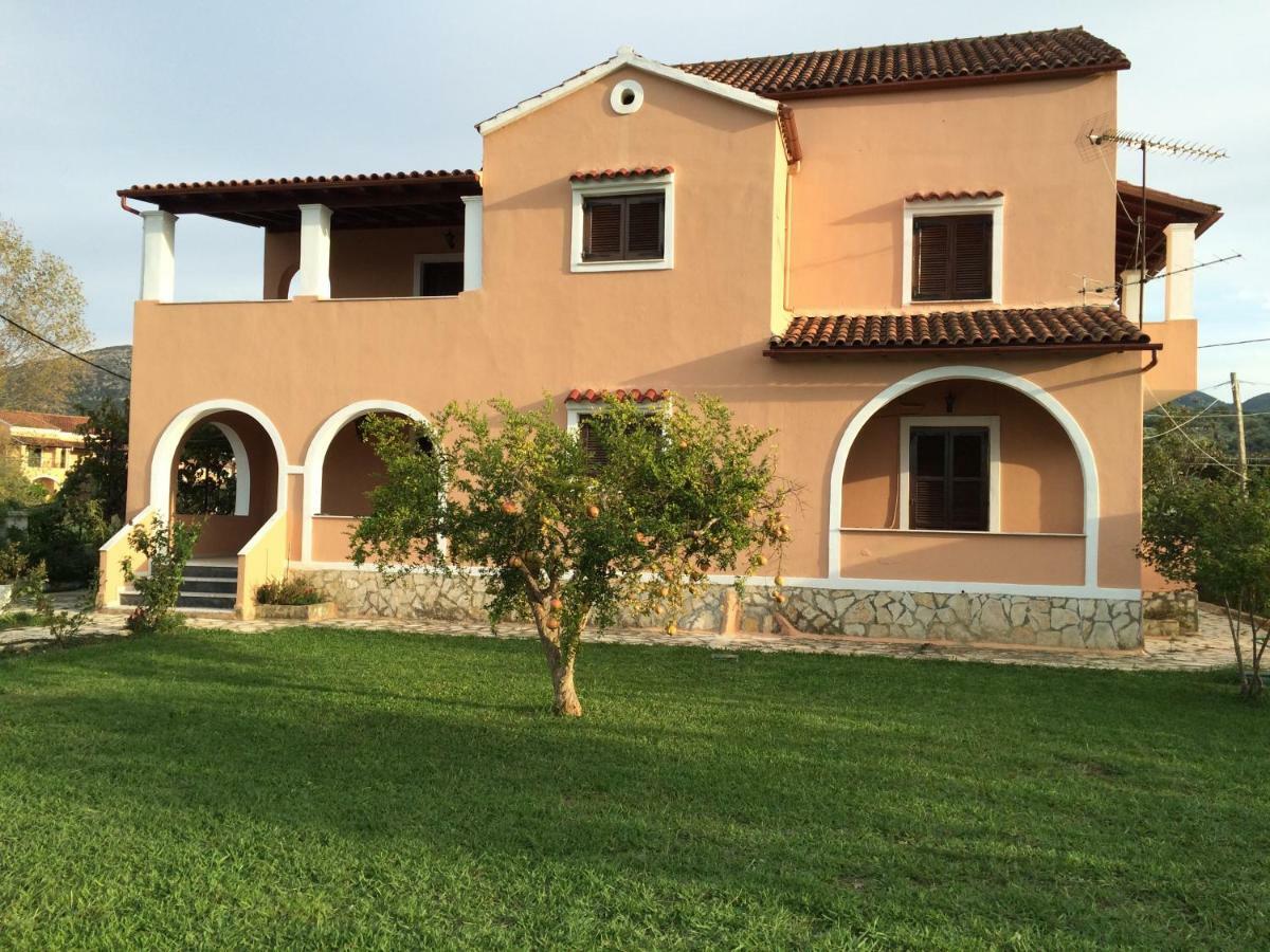 Yiouli Holiday Home Acharavi  Exterior foto